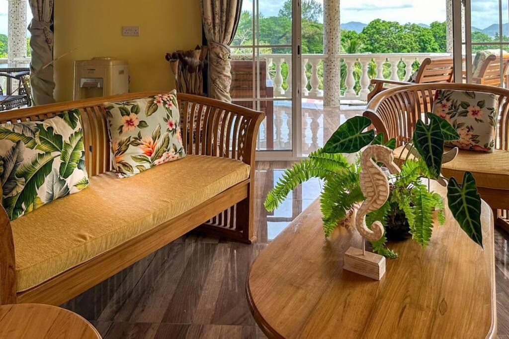 La Villa Hortensia 3 - 8 Personnes La Digue  Extérieur photo